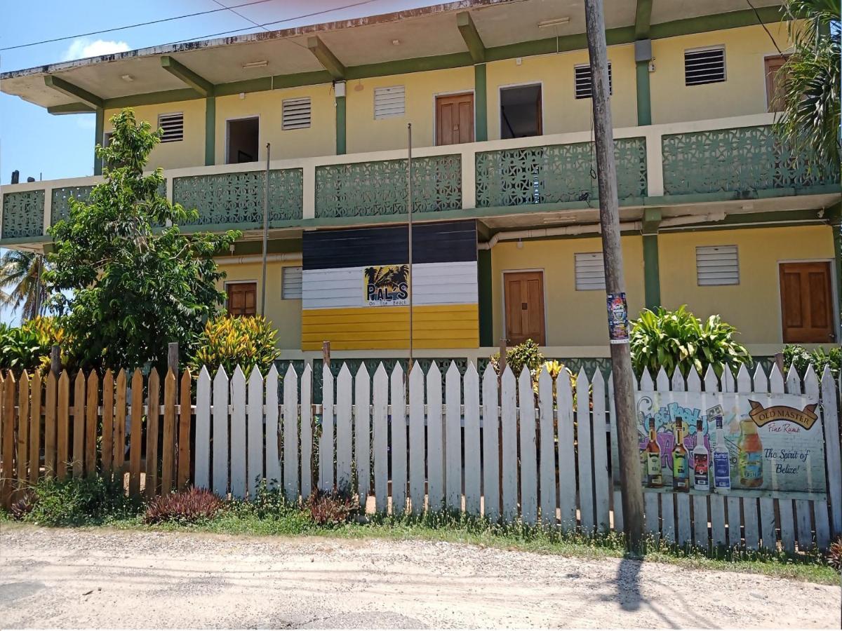 Pal'S On The Beach - Dangriga, Belize Eksteriør billede